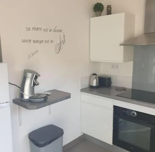 Maisonnette Au Grau D Agde Proche De La بيت للعطل *