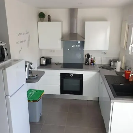 Maisonnette Au Grau D Agde Proche De La *